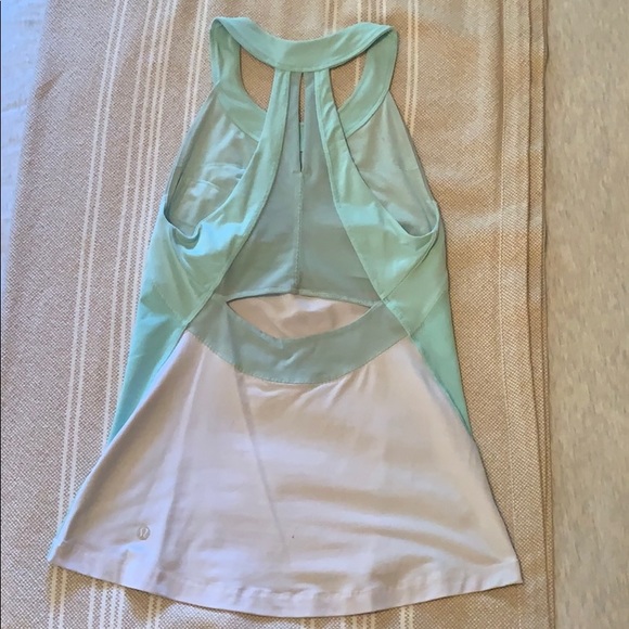 Lulu Lemon Tiffany Blue and White workout tank - Picture 1 of 3